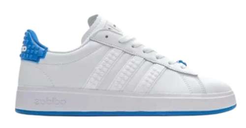 imagen del tenis adidas x lego azul